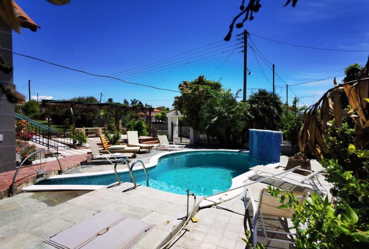Rural Villa Private Pool, Bbq, Court ,20' Airport Nea Kallikrateia Zewnętrze zdjęcie