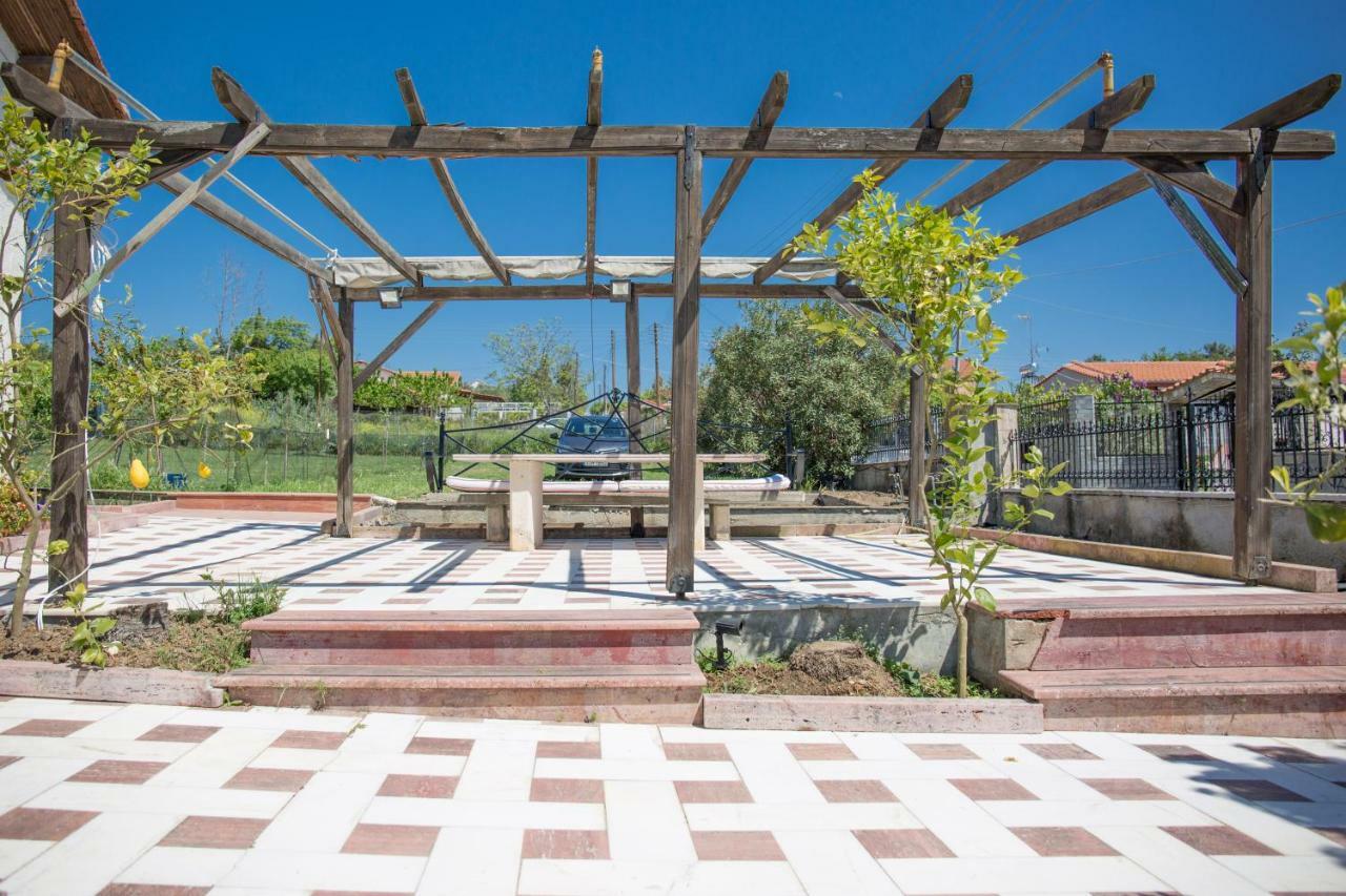 Rural Villa Private Pool, Bbq, Court ,20' Airport Nea Kallikrateia Zewnętrze zdjęcie
